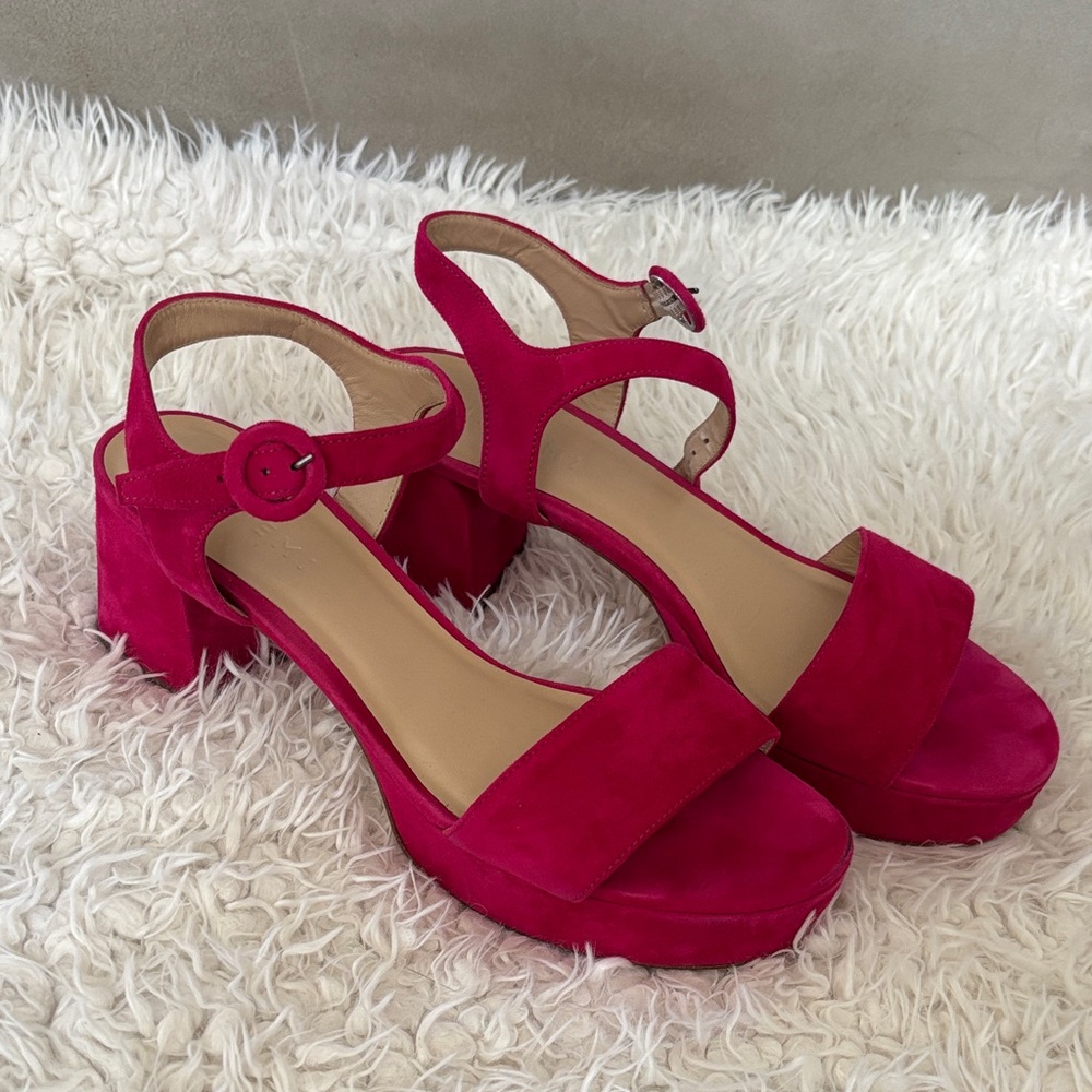M GEMI Platform Block Heel Sandals in Fuchsia Suede